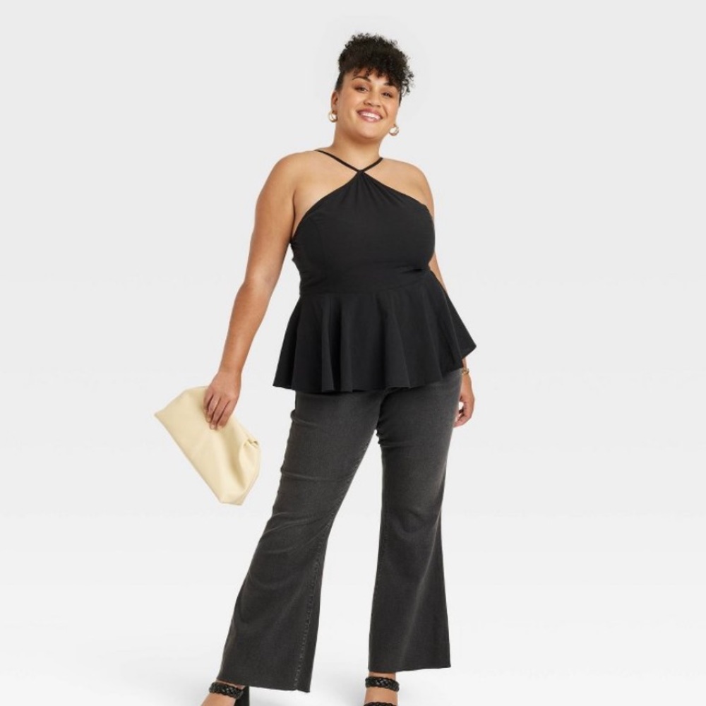 ⚠️LAST CHANCE SALE‼️ 🆕 peplum halter top